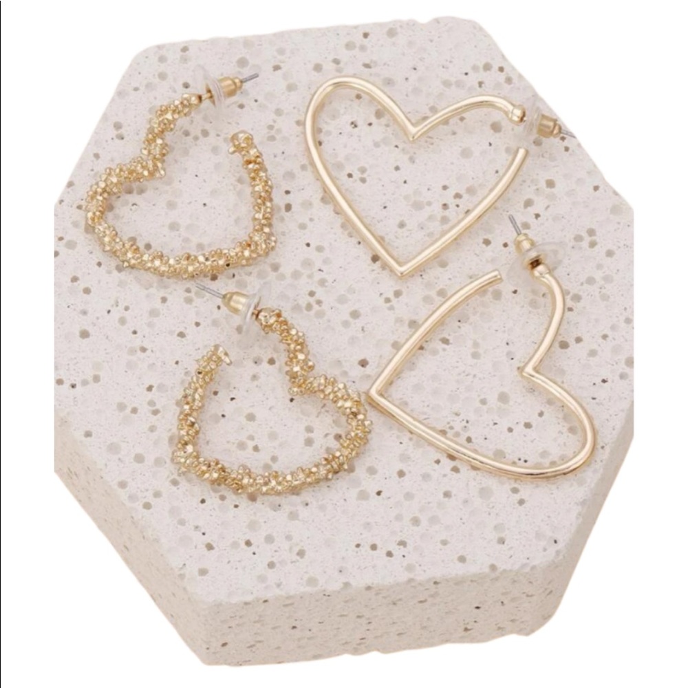 💚3/$21💚 Gold Colored Heart Hoops